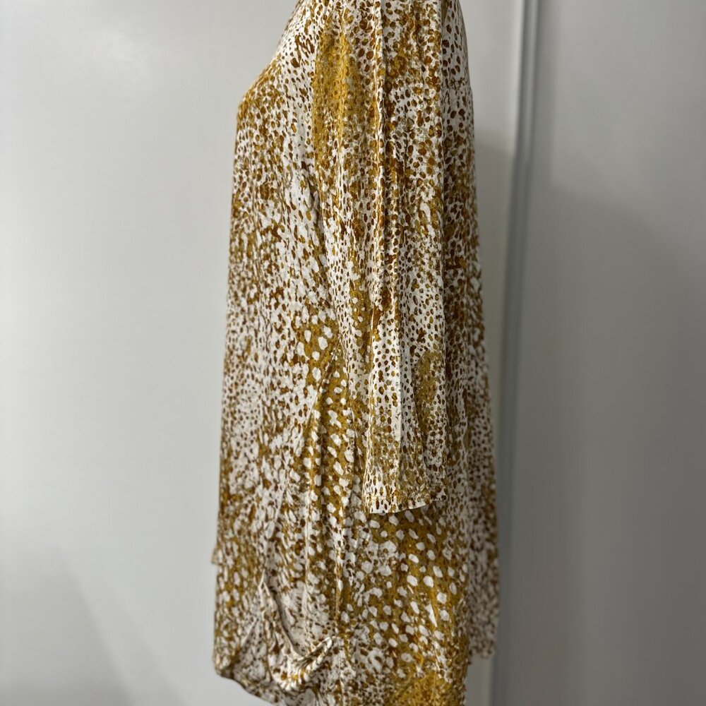 ✨ **LOGO by Lori Goldstein Animal Print Tunic Top** ✨ - Picture 4 of 9